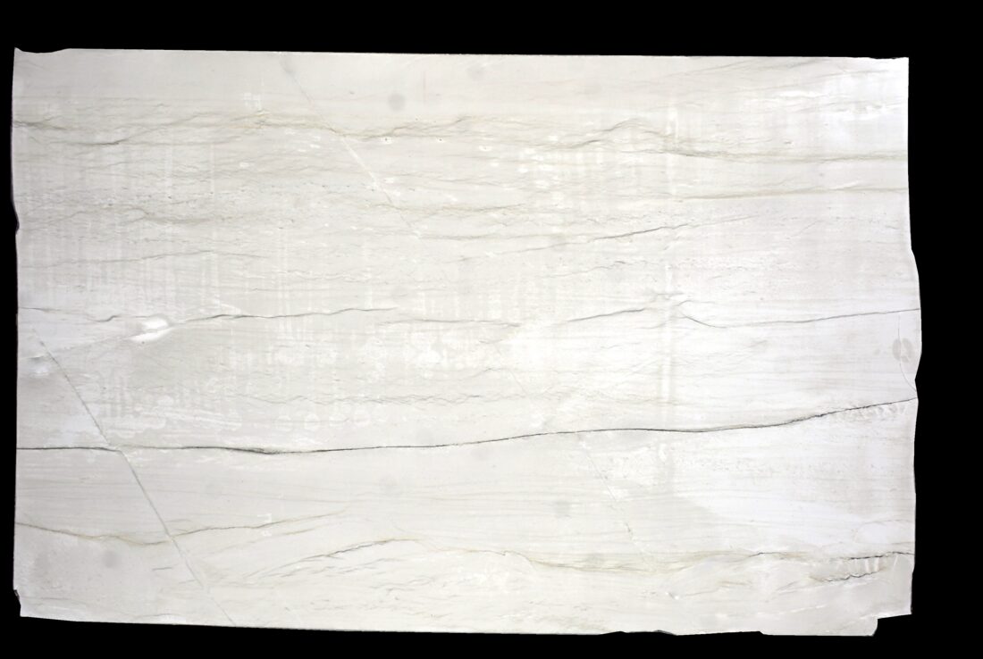 Foto tratada do material Bianco, com fundo removido e cores ajustadas